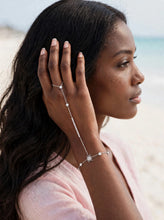 Load image into Gallery viewer, Alani Diamond Hand Ring Bracelet