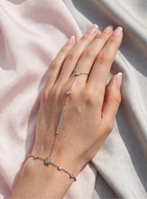 Load image into Gallery viewer, Alani Diamond Hand Ring Bracelet