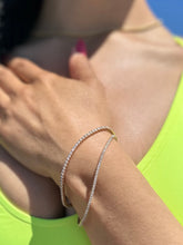 Load image into Gallery viewer, Diamond tennis bracelet