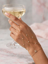 Load image into Gallery viewer, Celeste Diamond Hand Ring Bracelet