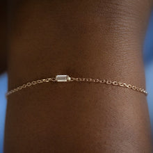 Load image into Gallery viewer, Baguette Bracelet Yellow Gold