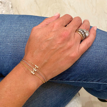 Load image into Gallery viewer, Line Trio Diamond Gold Chain Bracelet