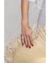 Load image into Gallery viewer, India hand ring bracelet