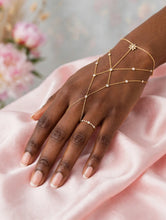 Load image into Gallery viewer, Celeste Diamond Hand Ring Bracelet
