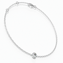 Load image into Gallery viewer, Solitaire Bezel Diamond Chain Bracelet
